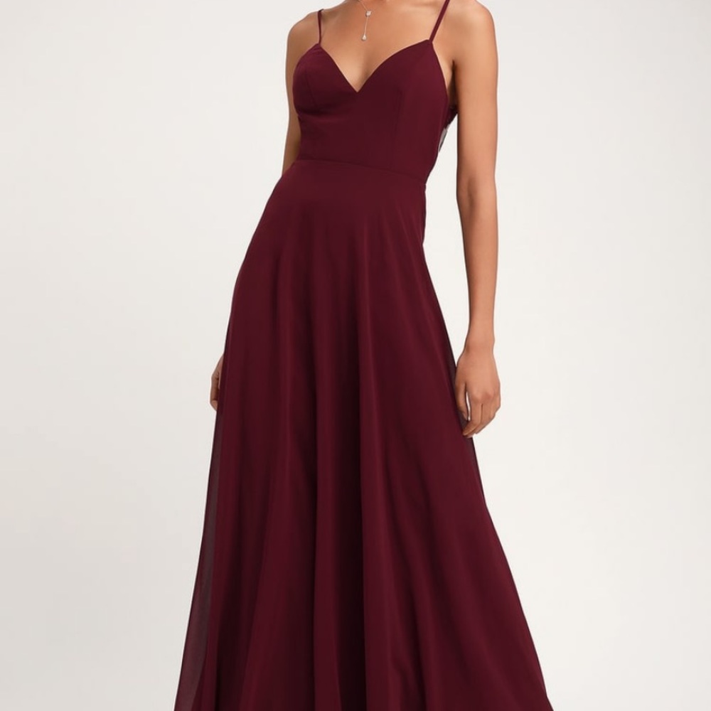Lulu’s maxi burgundy dress with lace back